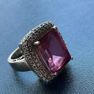 🟡 HEFTY STERLING EMERALD SHAPE ROSE GEMSTONE SURROUNDED BY CZ (sz 7)